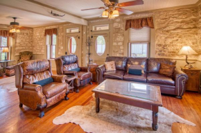 The Rock House Hideaway